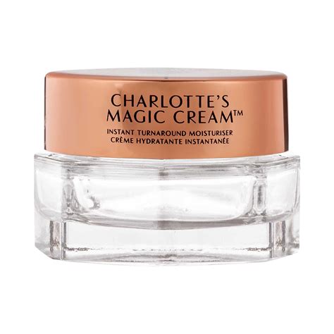 Achieve a Radiant Complexion with Magic Cream Moisturizer and Hyaluronic Acid